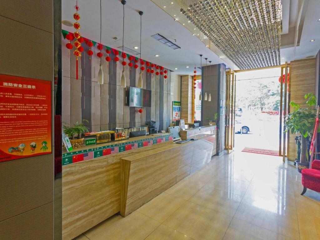 Greentree Alliance Shenzhen Shekou Sea World Hotel Exterior photo